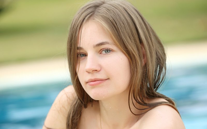 Нина, 24